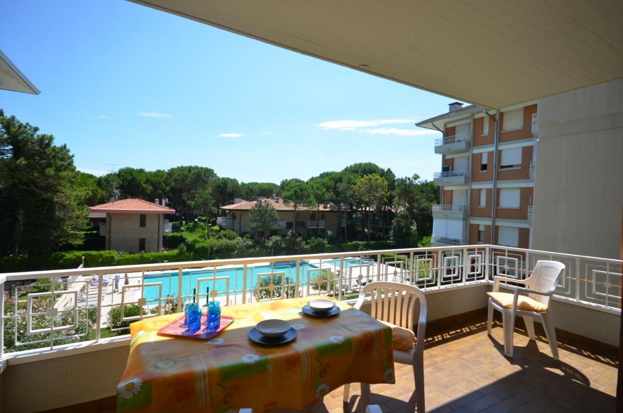 Residenza Gardenia Apartment Lignano Sabbiadoro Ngoại thất bức ảnh