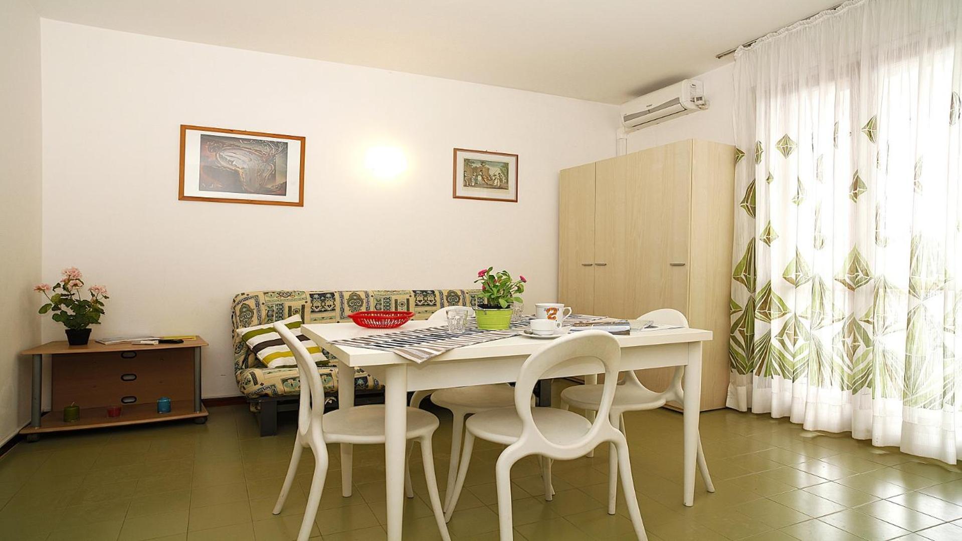 Residenza Gardenia Apartment Lignano Sabbiadoro Ngoại thất bức ảnh