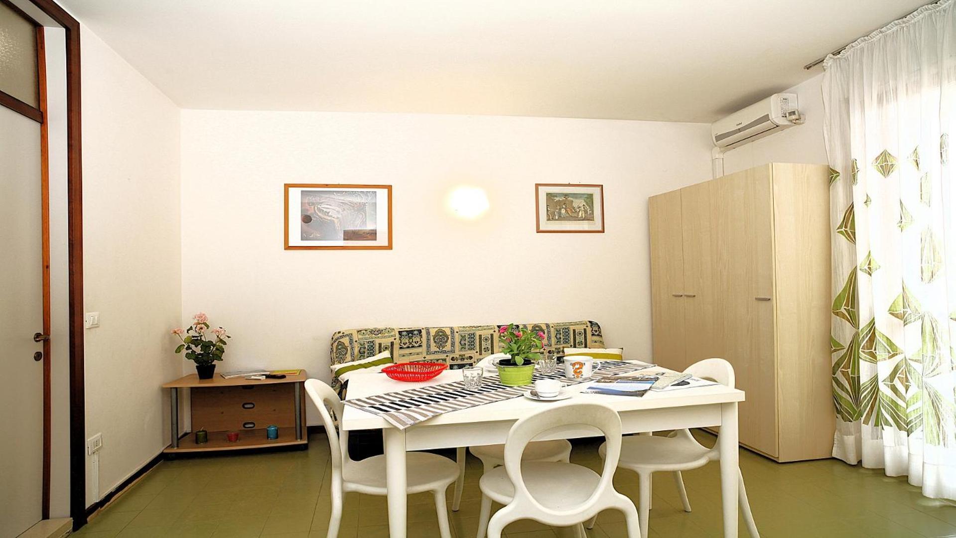 Residenza Gardenia Apartment Lignano Sabbiadoro Ngoại thất bức ảnh